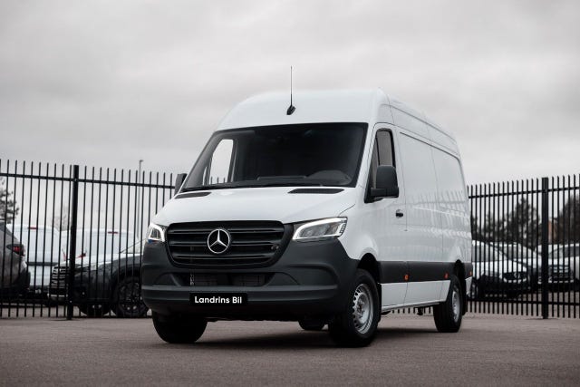 Mercedes-Benz Sprinter 317 2026
