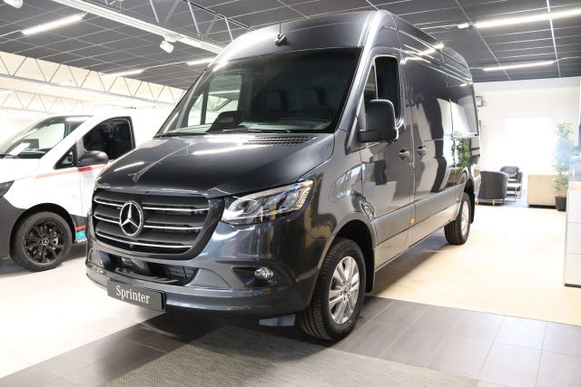 Mercedes-Benz Sprinter 319 2025
