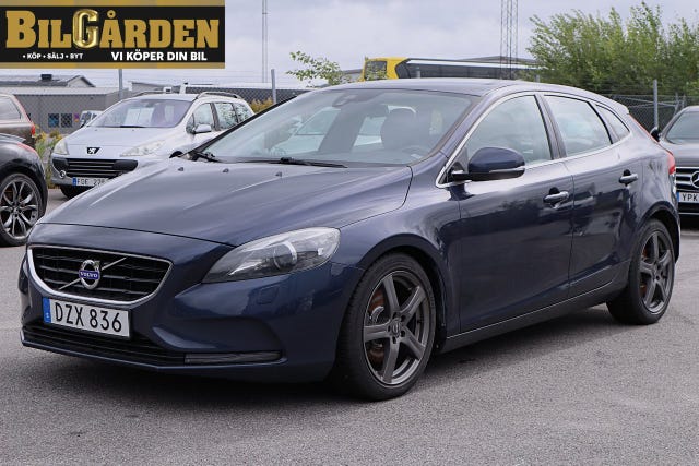 Volvo V40 2015