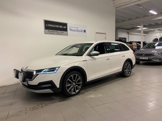 Skoda Octavia Scout 2021