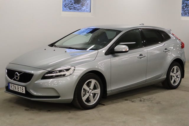 Volvo V40 2018