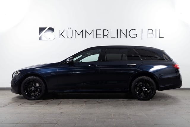 Mercedes-Benz E300 2023