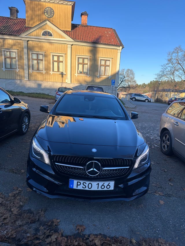 Mercedes-Benz CLA 220 2015