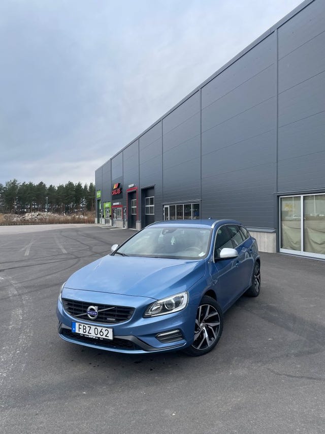 Volvo V60 2015