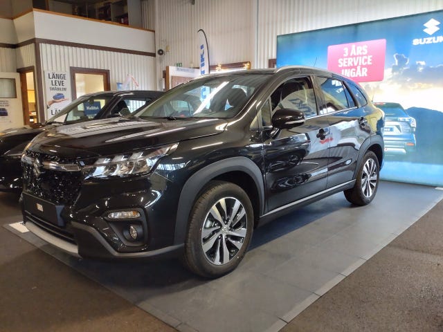 Suzuki S-Cross 2025