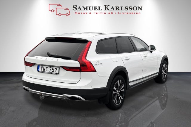Volvo V90 Cross Country 2019 – bild 3