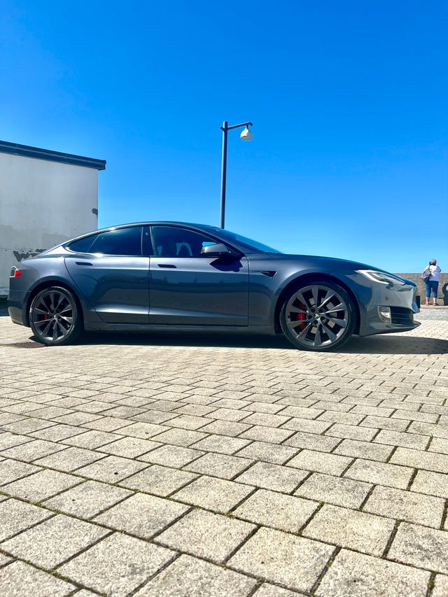Tesla Model S 2019