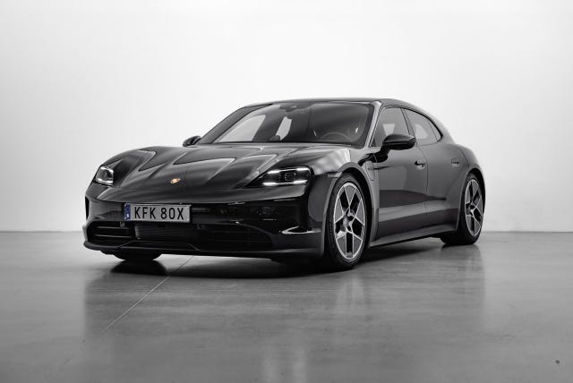Porsche Taycan 2025