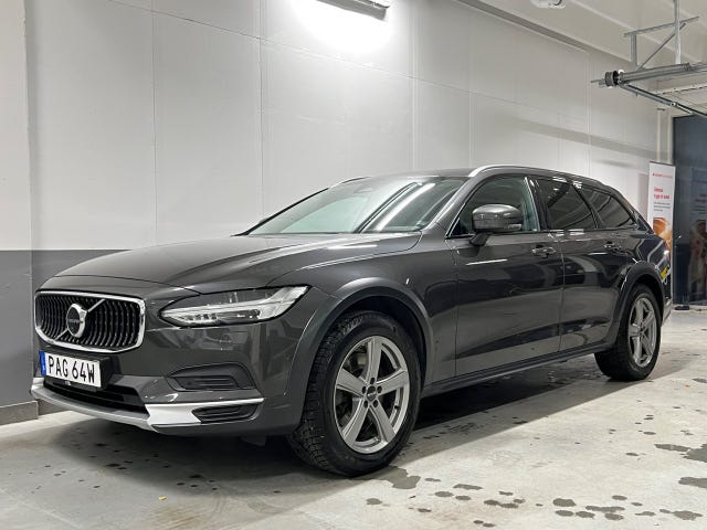 Volvo V90 Cross Country 2022