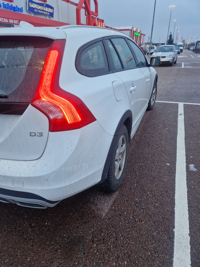Volvo V60 Cross Country 2017 – bild 4
