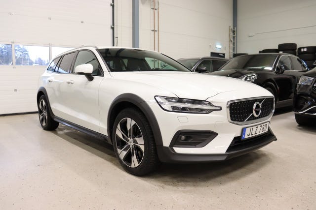 Volvo V60 Cross Country 2019 – bild 2