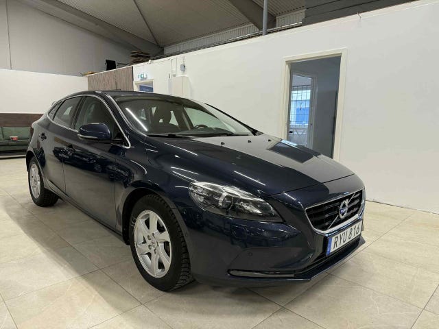 Volvo V40 2015