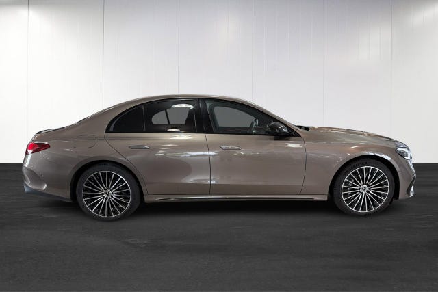 Mercedes-Benz E300 2025 – bild 3