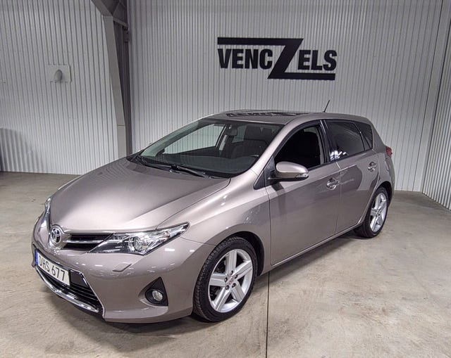 Toyota Auris 2014