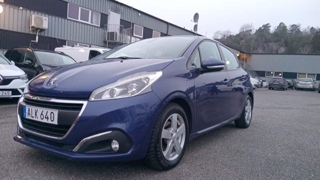 Peugeot 208 2015