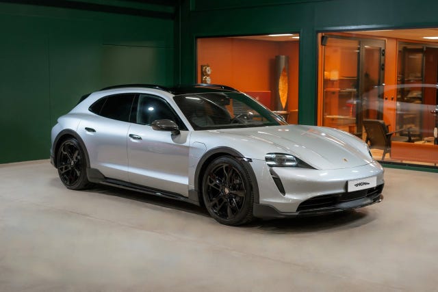 Porsche Taycan 4 2022