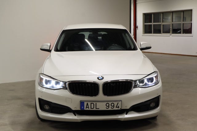 BMW 320 2014 – bild 2