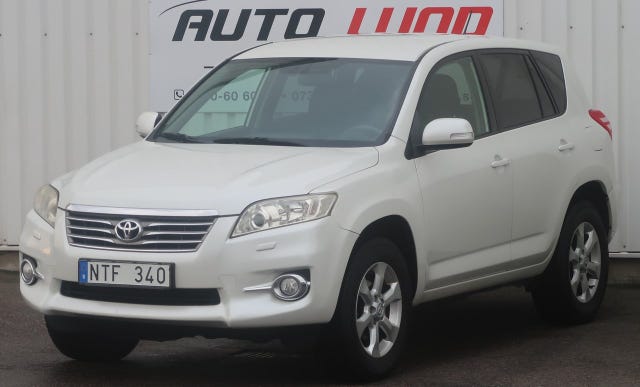 Toyota RAV4 2011