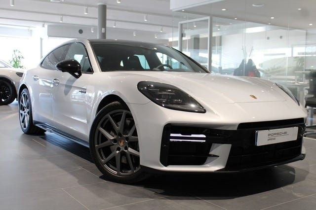 Porsche Panamera 4 2026