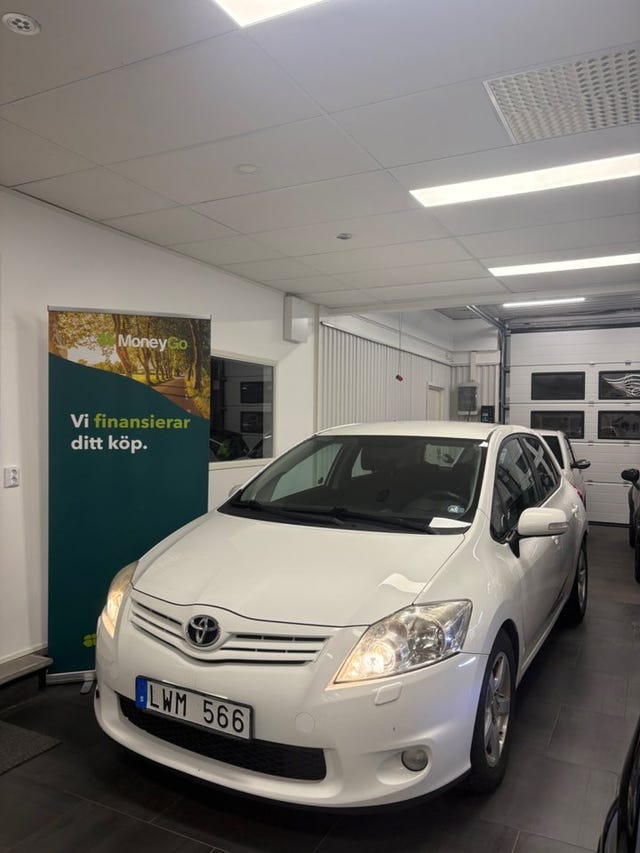 Toyota Auris 2011