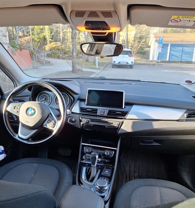 BMW 225xe 2017