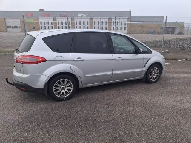 Ford S-MAX 2011