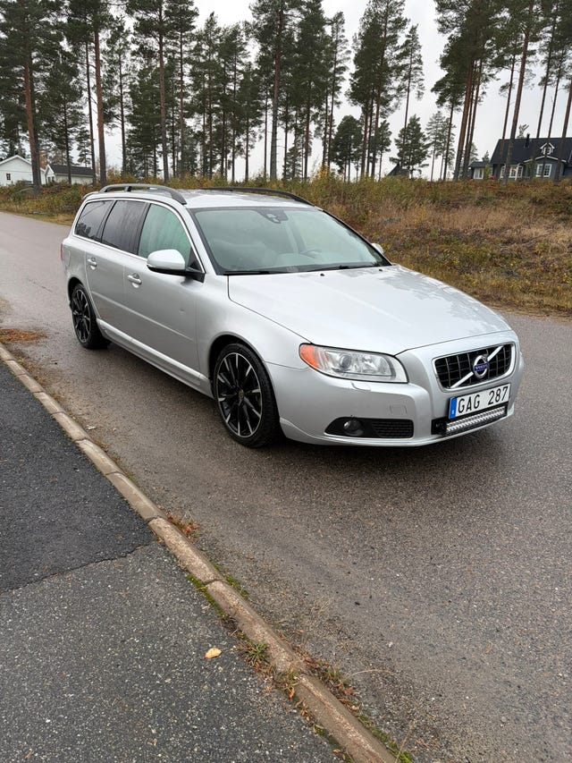 Volvo V70 2012 – bild 2