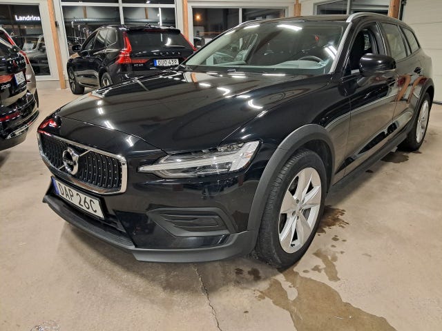 Volvo V60 Cross Country 2022