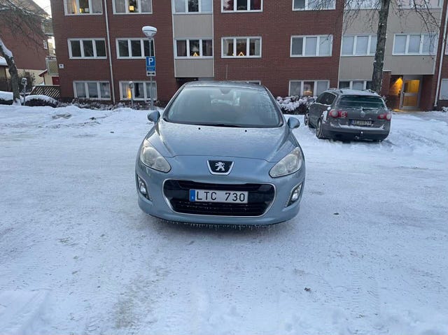 Peugeot 308 2011