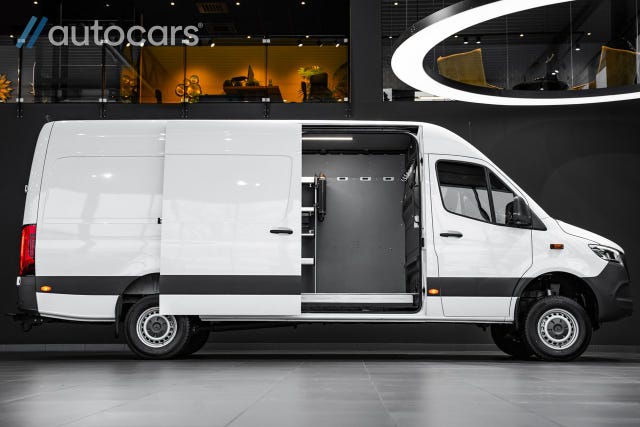Mercedes-Benz Sprinter 319 2024