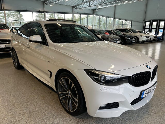 BMW 320 2019
