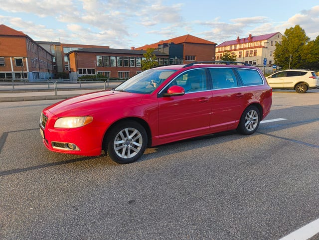 Volvo V70 2012 – bild 2