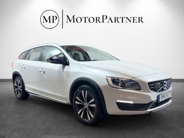 Volvo V60 Cross Country 2017