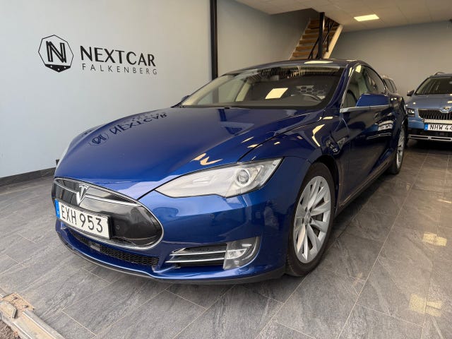 Tesla Model S 2015