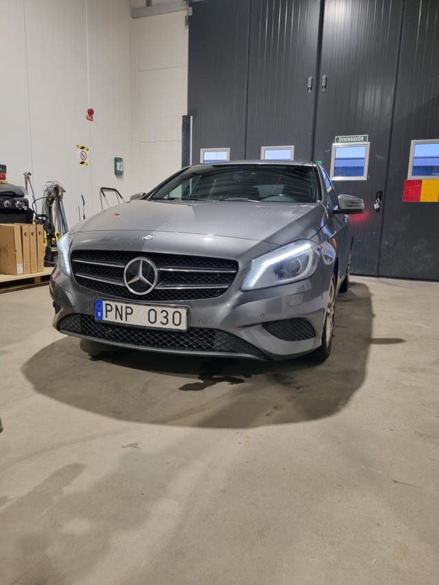 Mercedes-Benz A180 2013
