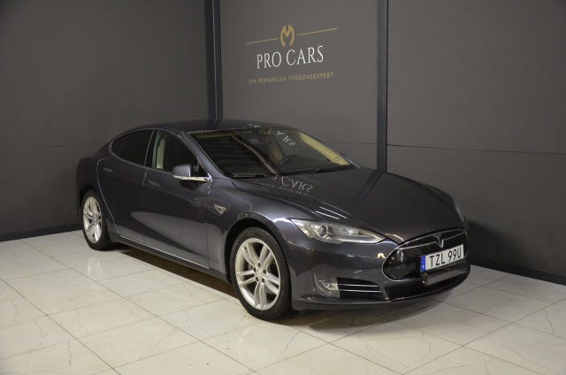 Tesla Model S 2014