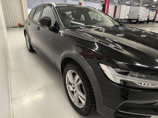 Volvo V90 Cross Country 2019 – bild 3