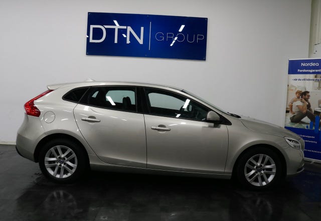 Volvo V40 2017