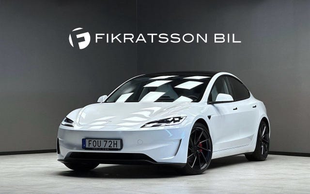 Tesla Model 3 2024