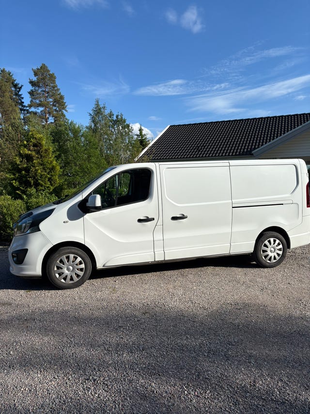 Opel Vivaro 2016