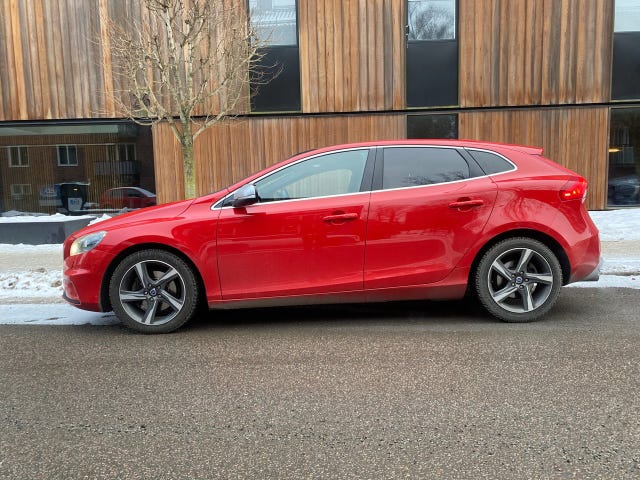 Volvo V40 2014