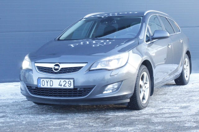 Opel Astra 2011