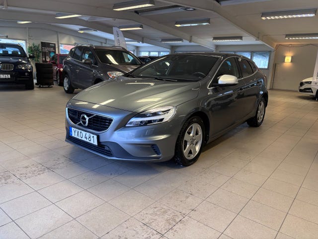 Volvo V40 2018