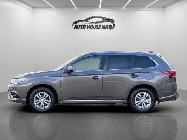 Mitsubishi Outlander 2016
