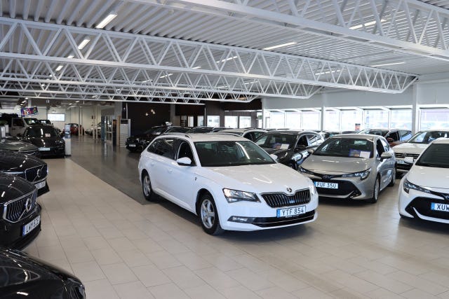 Skoda Superb 2018 – bild 3