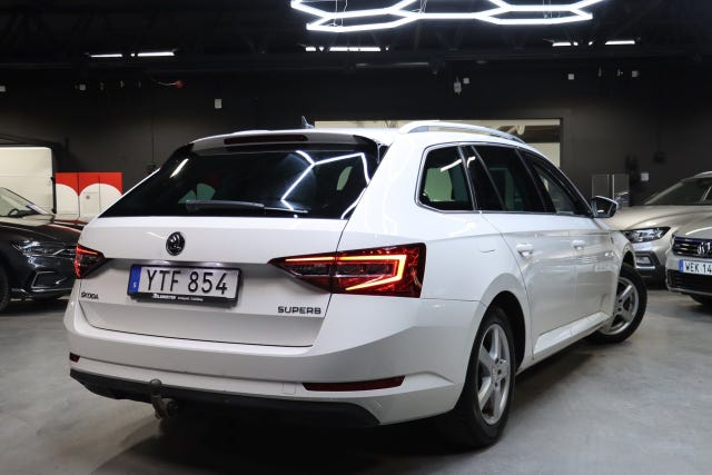 Skoda Superb 2018 – bild 4