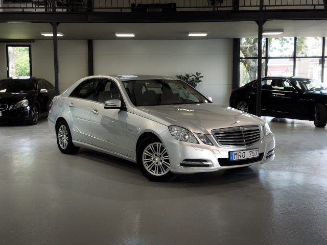 Mercedes-Benz E200 2011