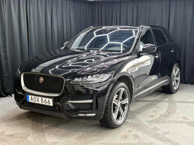Jaguar F-PACE 2019