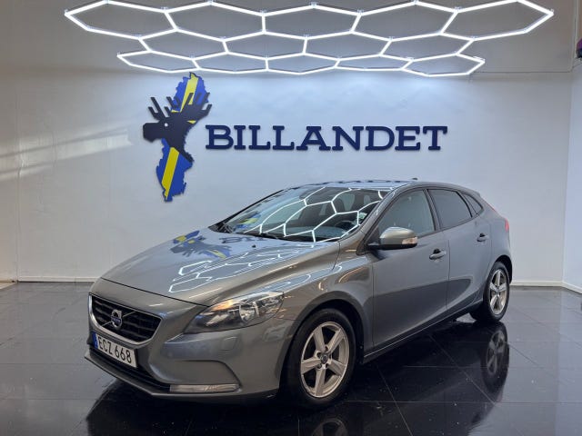 Volvo V40 2015