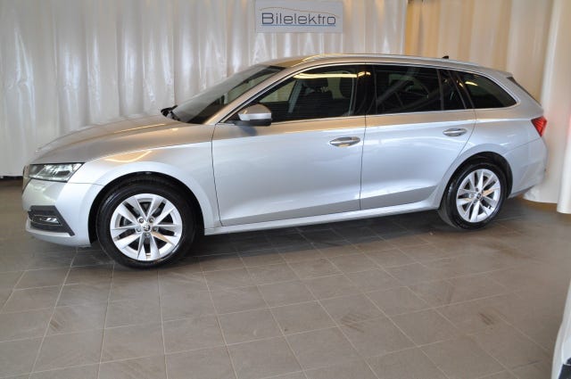 Skoda Octavia 2023 – bild 2